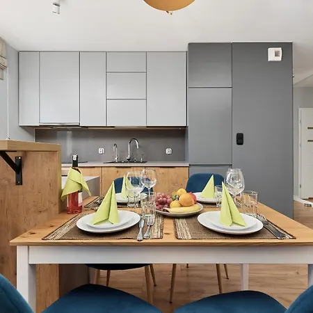 Apartament Tęczowa Old Town By Renters *